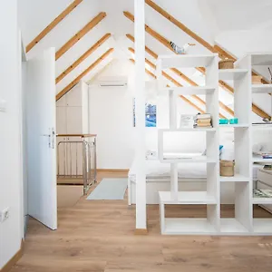 Tragos Lemon Tree Apartment Trogir