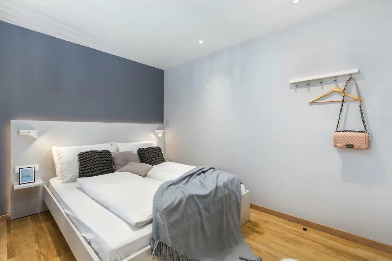 Incenter Apartments Rijeka 0*,